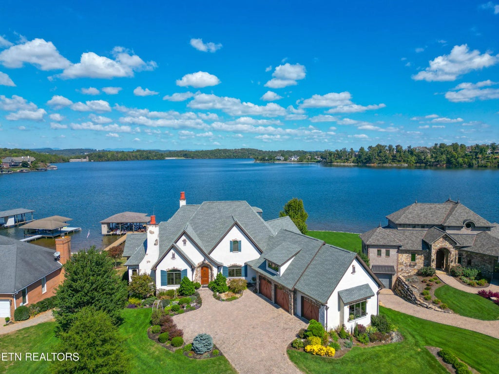 201 Coyatee Cove, Loudon