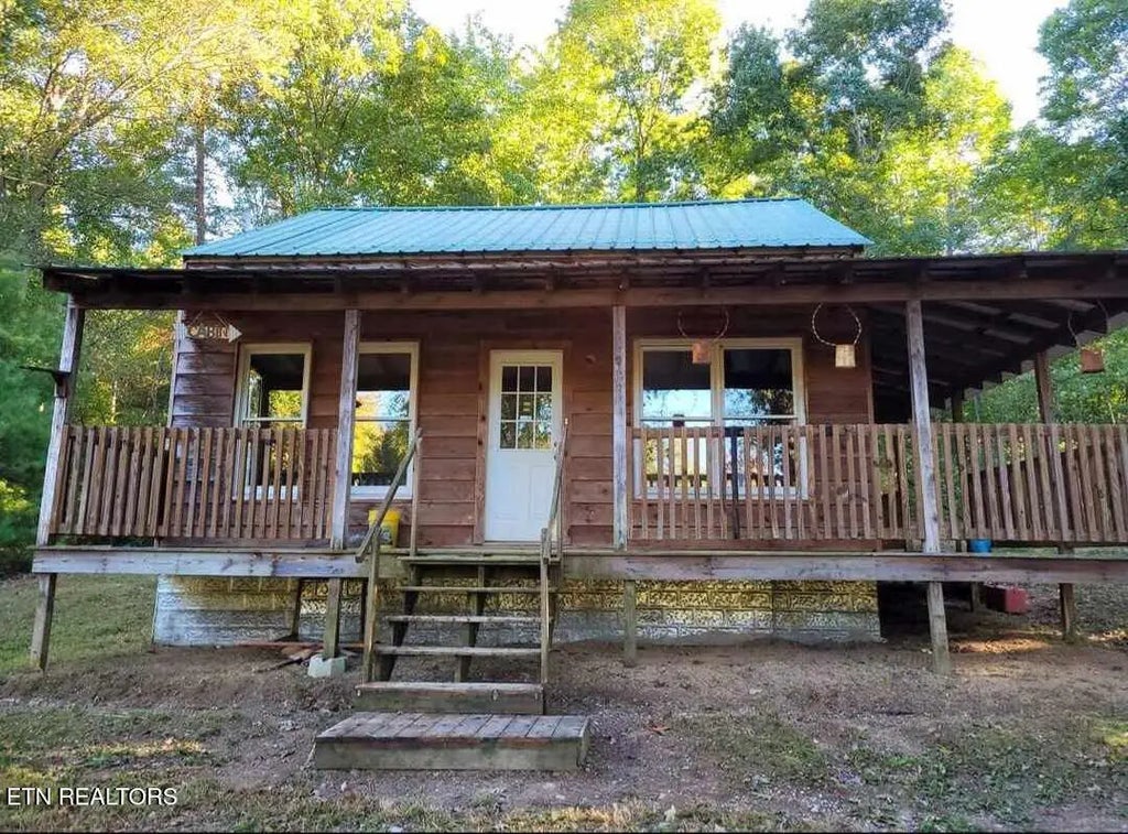 346 Scott Wyatt Rd, Deer Lodge