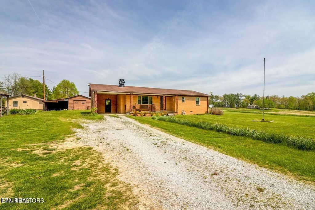 2854 Airport Rd, Oakdale