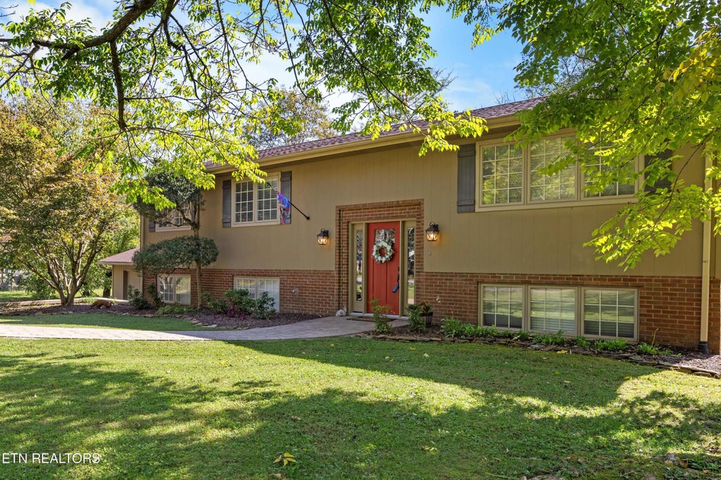 116 Baltimore Drive, Oak Ridge