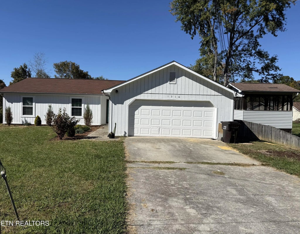 1316 Graycreek Lane, Knoxville