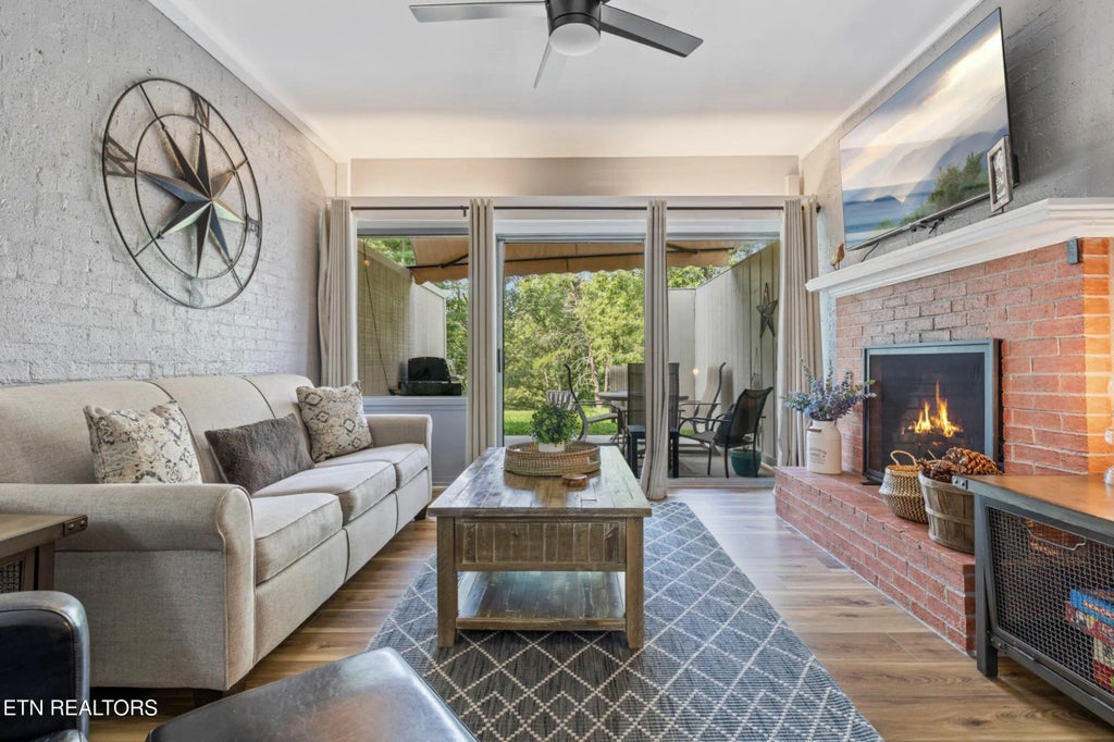 2806 Suncrest Rd 6, Pigeon Forge