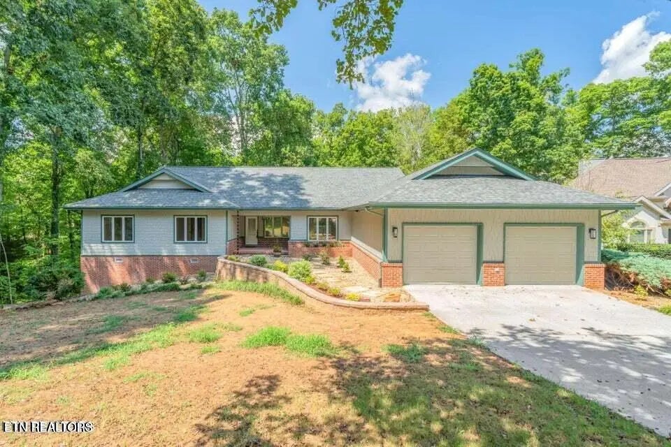 143 Inata Circle, Loudon