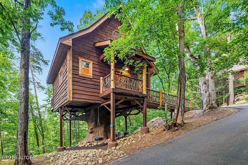 1930 Kinfolks Ridge Way, Pigeon Forge