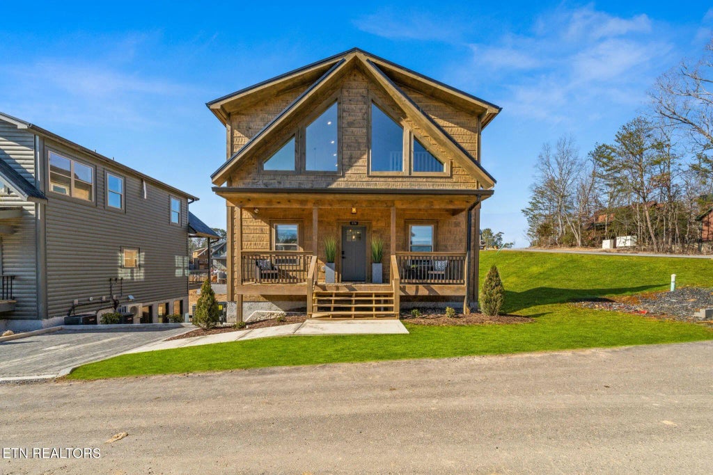 506 Warbonnet Way, Pigeon Forge