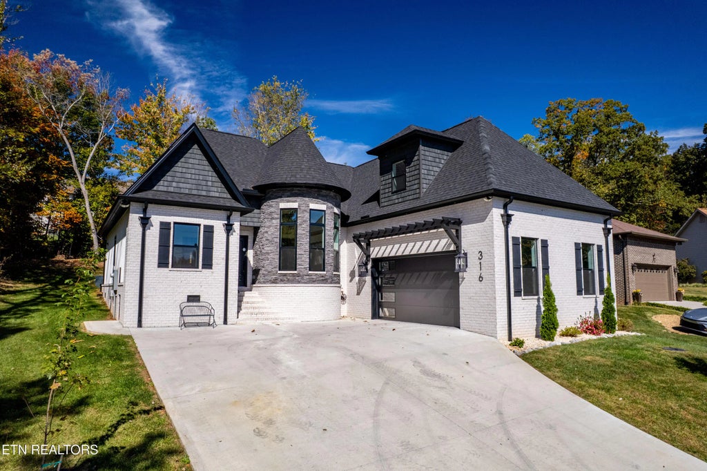 316 Ootsima Lane, Loudon