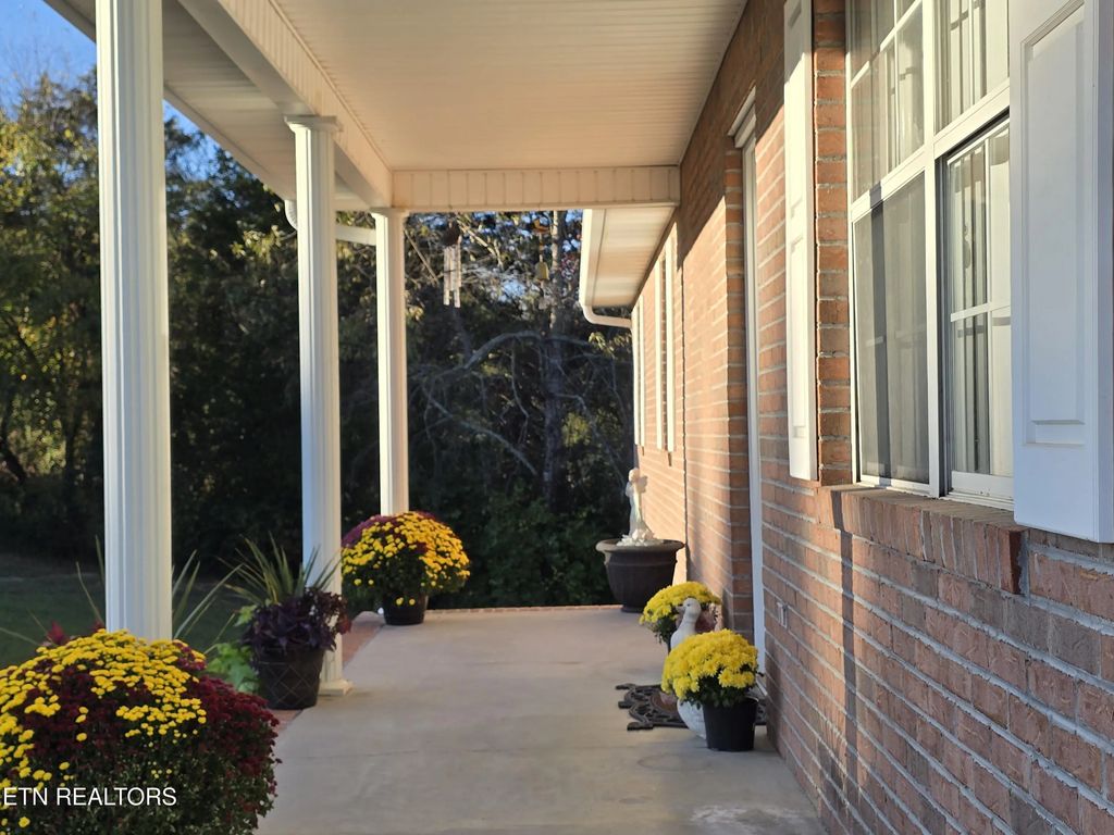 156 El Sara Drive, New Tazewell