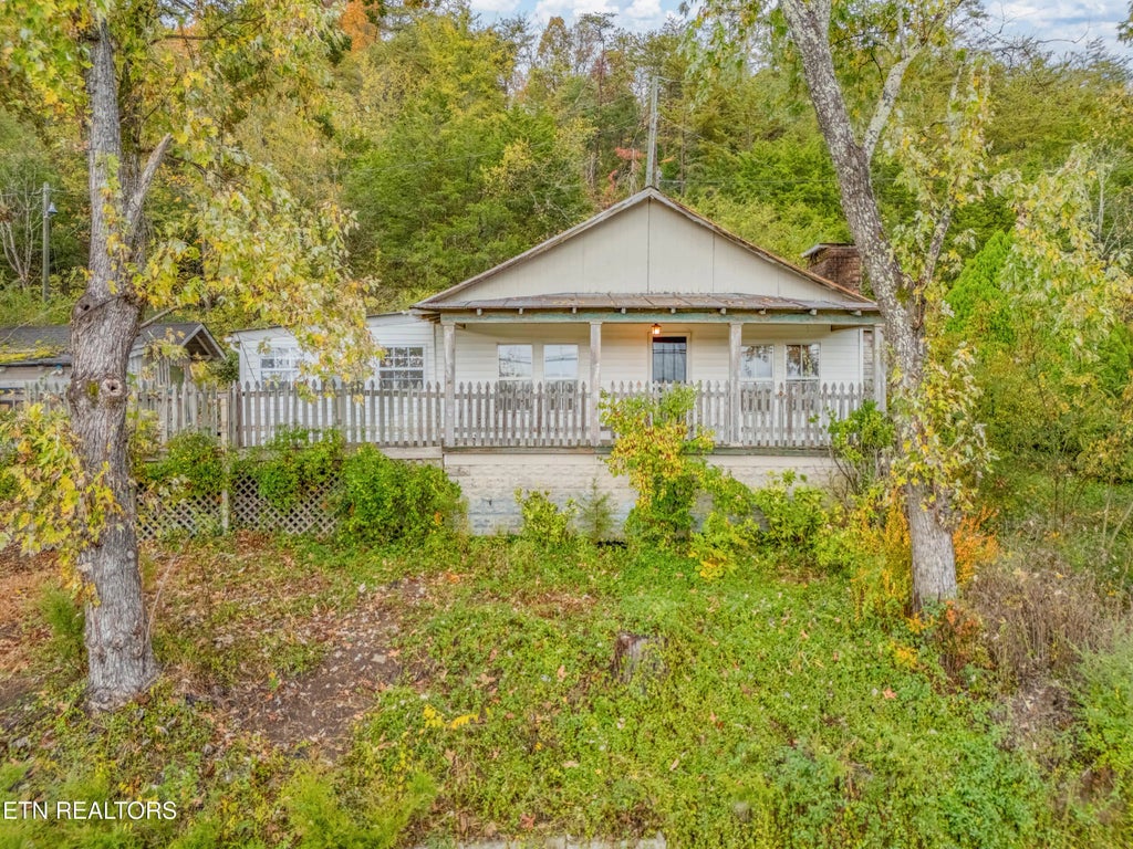 2519 Maples Branch Rd, Sevierville