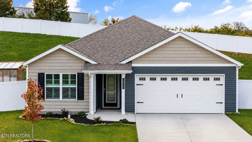 1015 Battle Ridge, Jefferson City