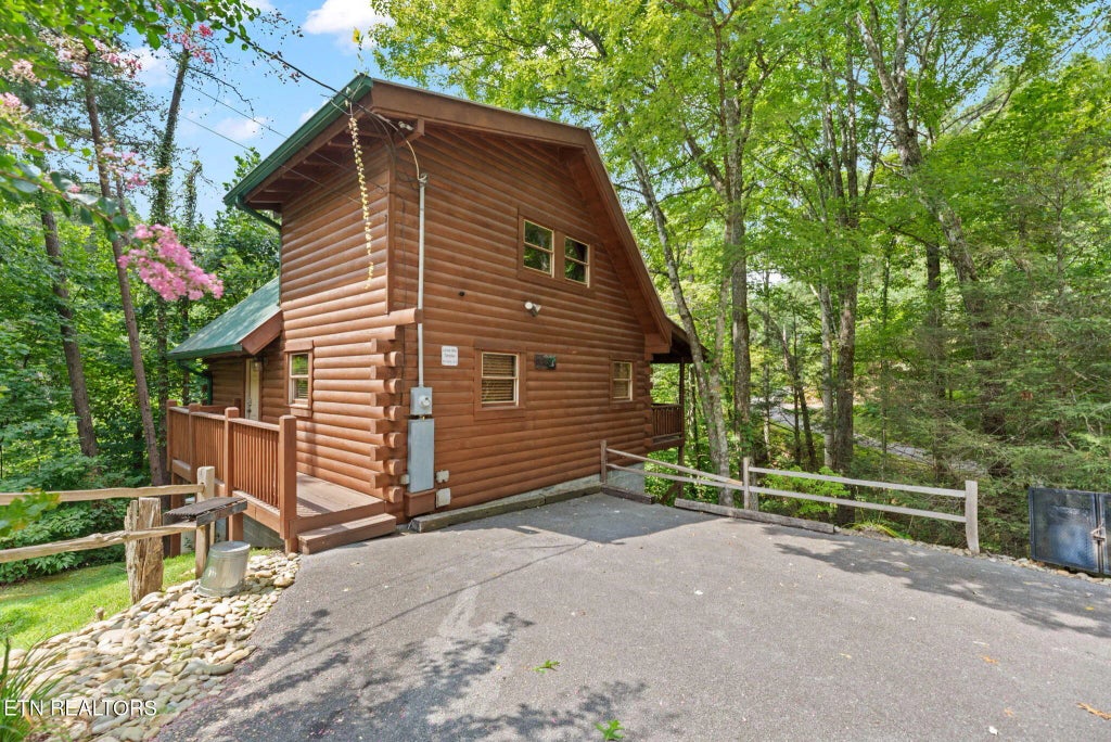 1324 Ski View Lane, Sevierville