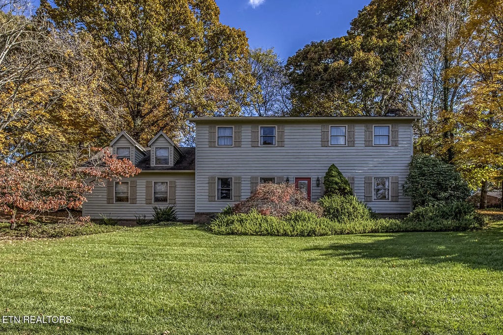 212 Woodland Trace Drive, Knoxville