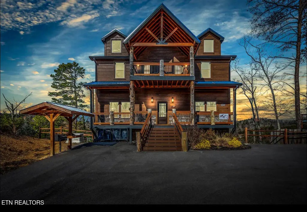 1490 Sleepy Valley Lane, Sevierville