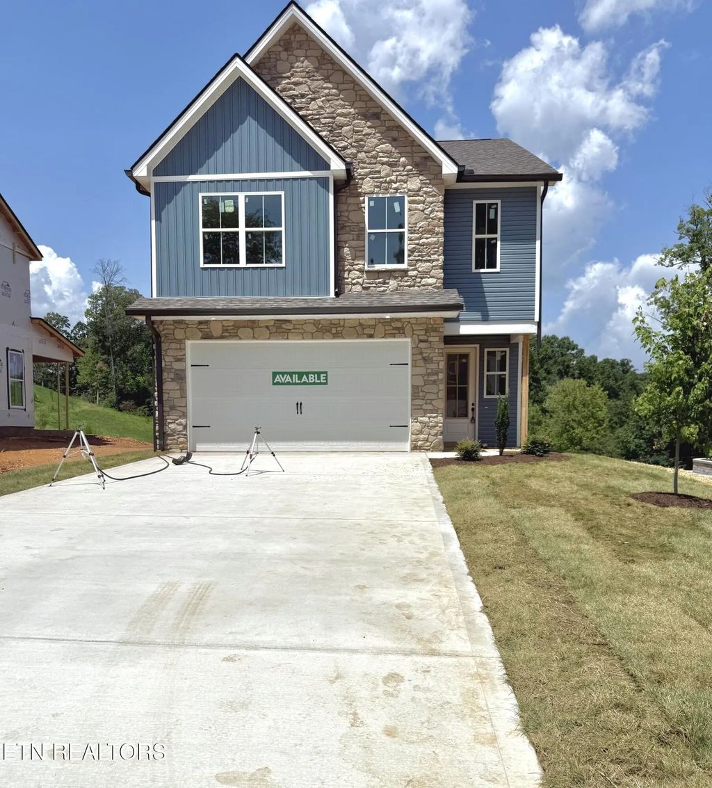 507 8th Avenue, Lenoir City