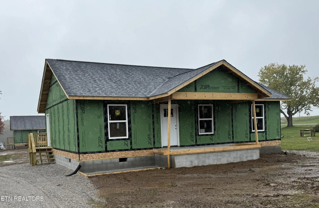 204 Garrett St, Jamestown