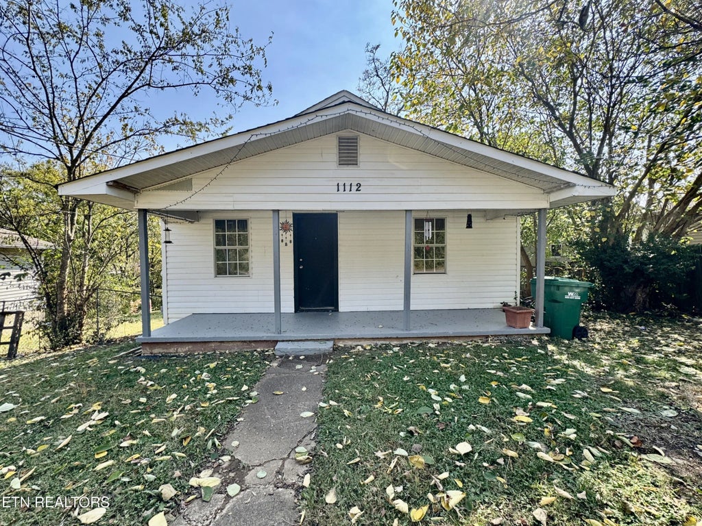 1112 England Drive, Knoxville