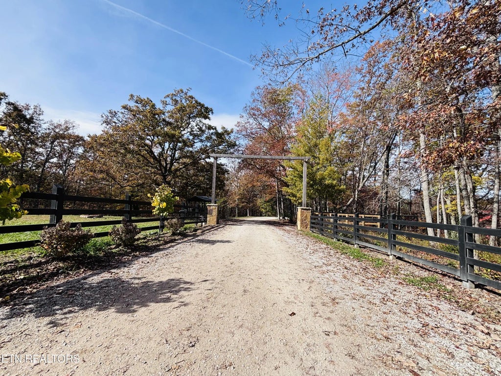 Stonecipher Court, Robbins