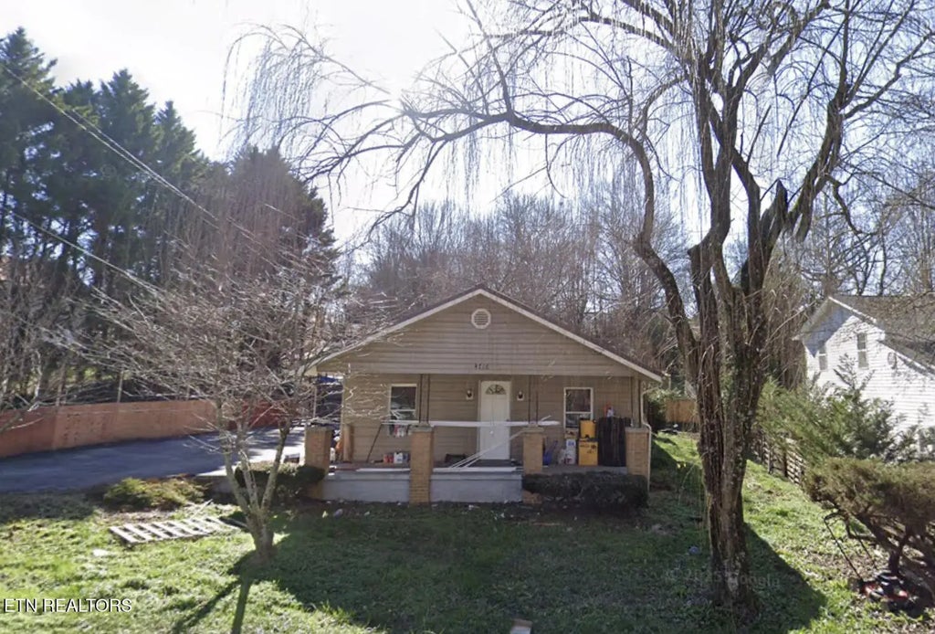 4716 Strawberry Plains Pike, Knoxville