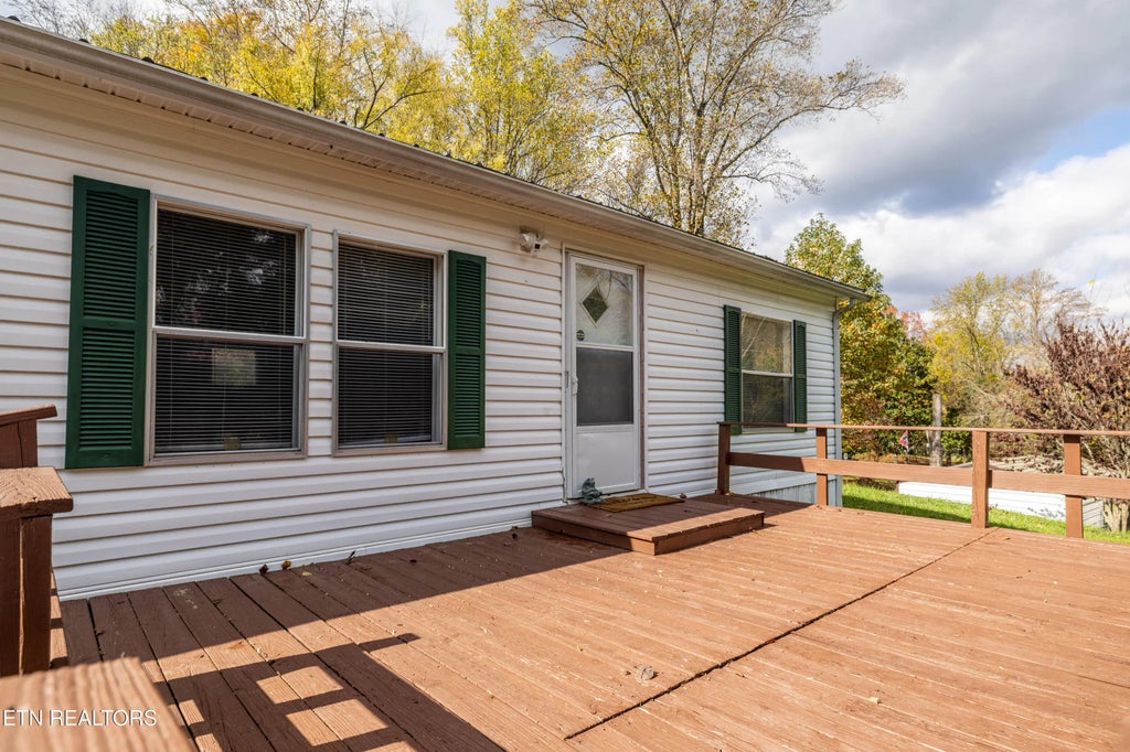 124 Davis Rd, Townsend