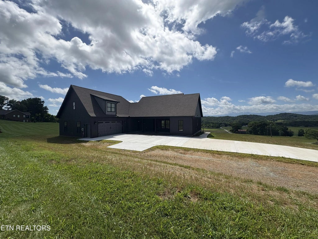 1340 Jim Fain Rd, Sevierville