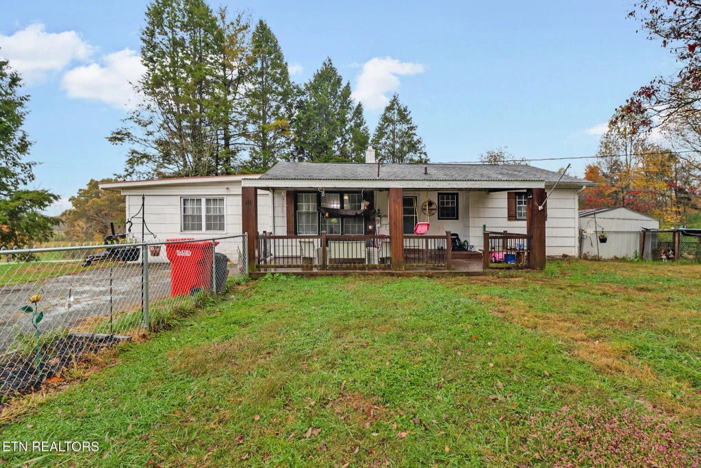 111 Raymond Bingham Rd, Oakdale