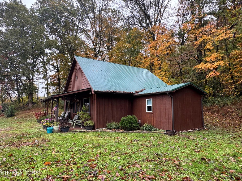 27855 N Highway 72, Loudon