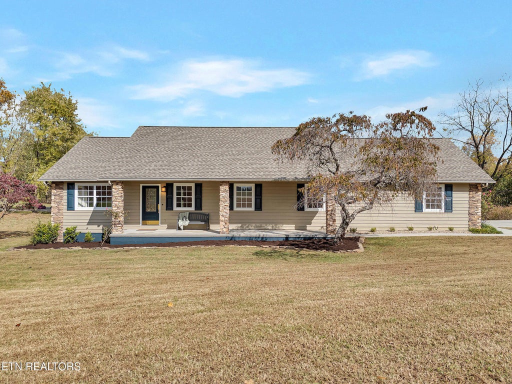 851 Eagle View Drive, Kodak