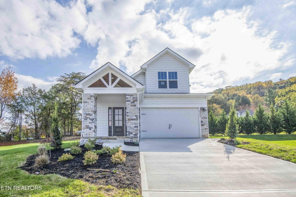 6704 Orange Petal Lane, Knoxville