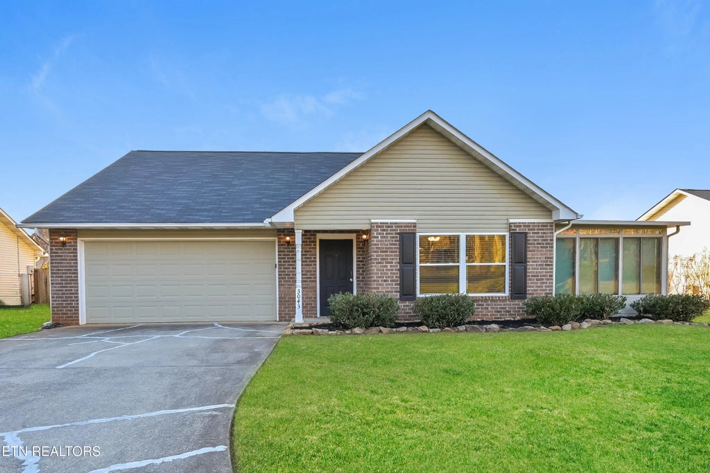 3043 Best Rd, Maryville