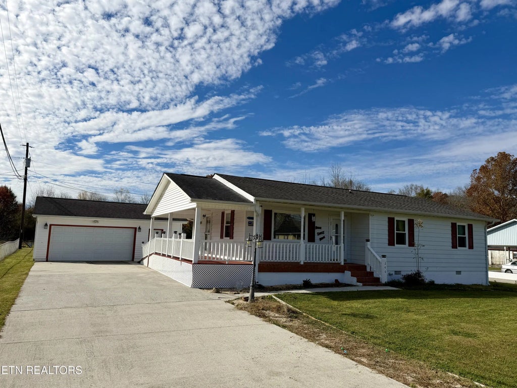 246 Valley View Rd, LaFollette