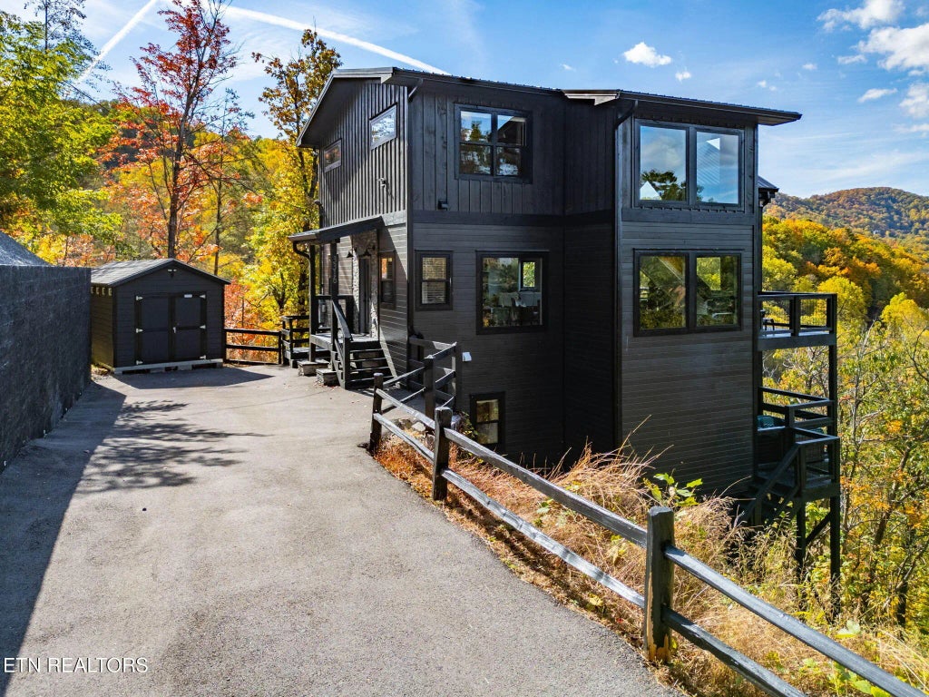 3316 Sugar Maple Loop Rd, Sevierville