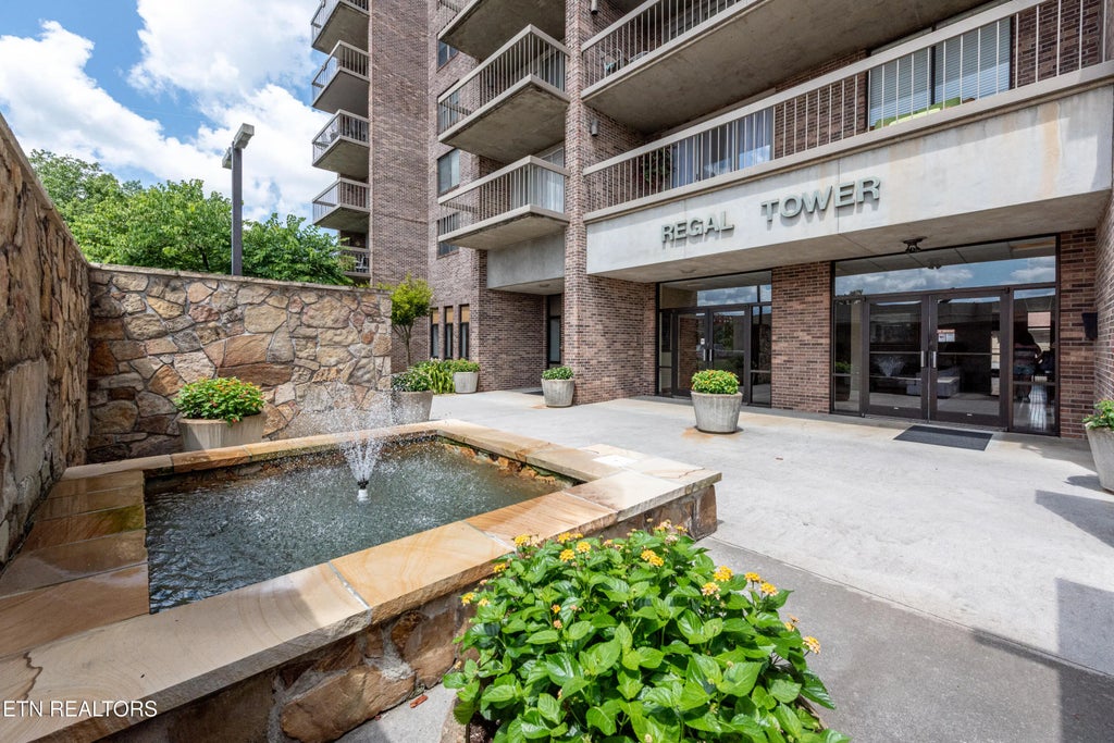411 Regal Tower 411, Maryville