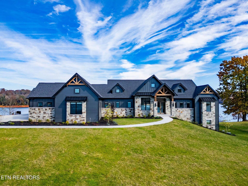 135 Crown Jewel Lane, LaFollette