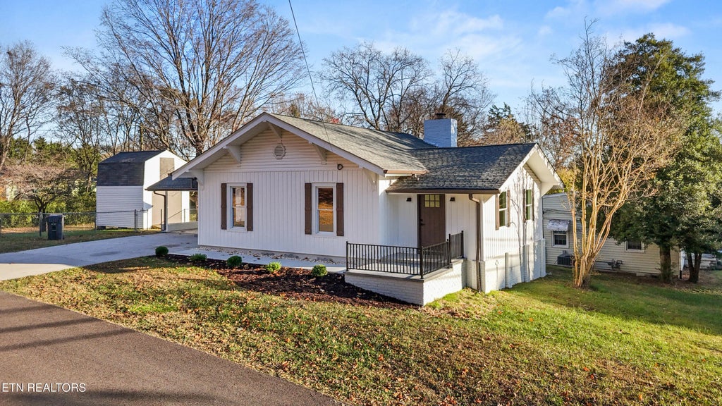 5936 Grove Drive, Knoxville