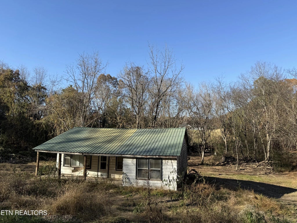 343 Davis Ferry Rd, Loudon