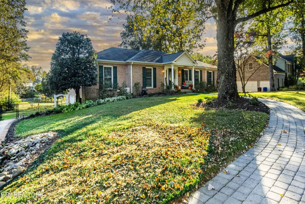 624 Glen Willow Drive, Knoxville