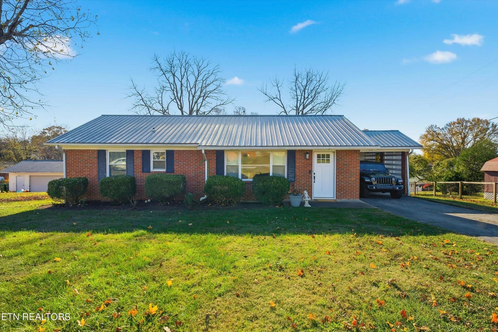 112 Mesa Rd, Maryville