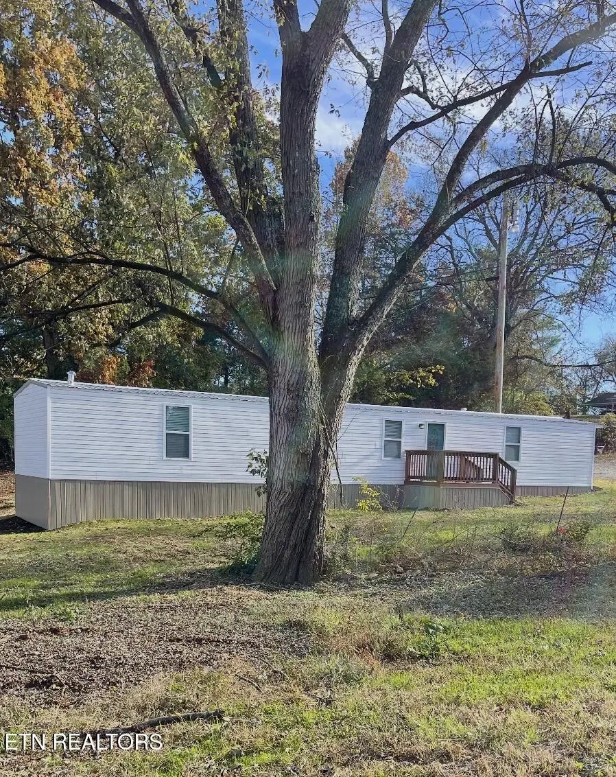 9960 Shawferry Rd, Lenoir City