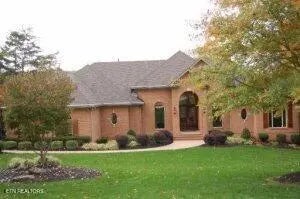 322 Miami Lane, Loudon