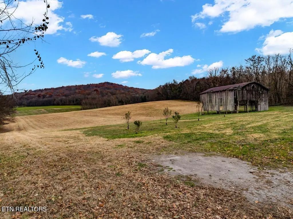 4934 N York Hwy, Pall Mall