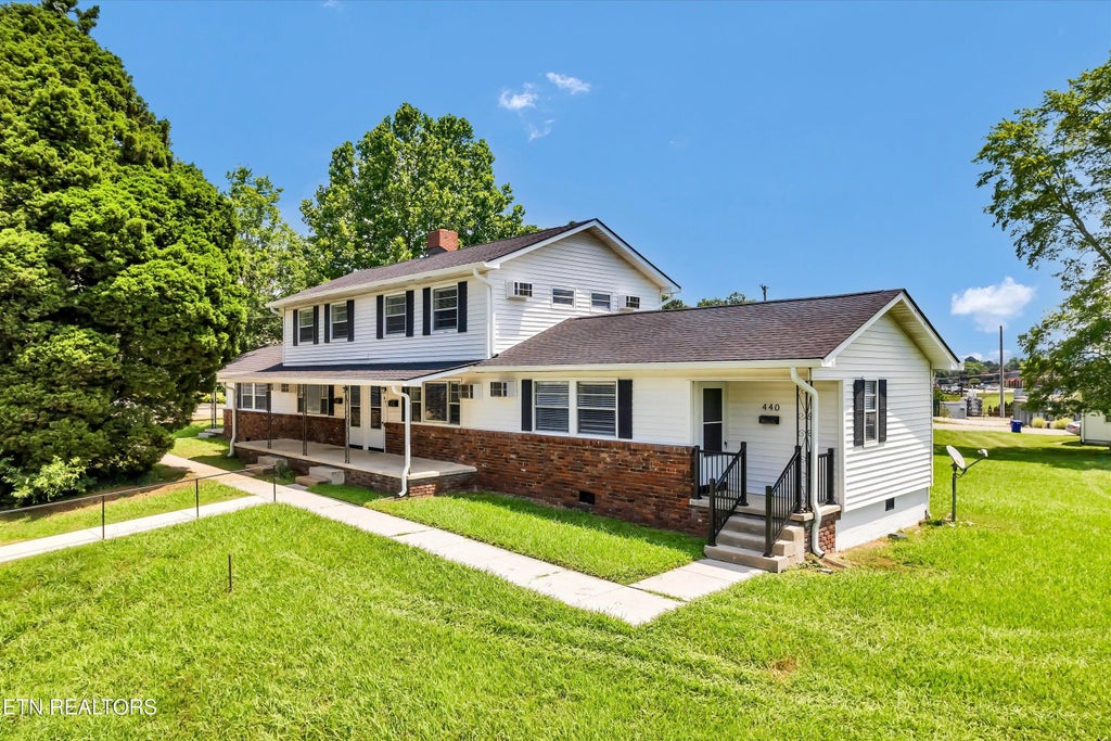 169 Tacoma Rd, Oak Ridge