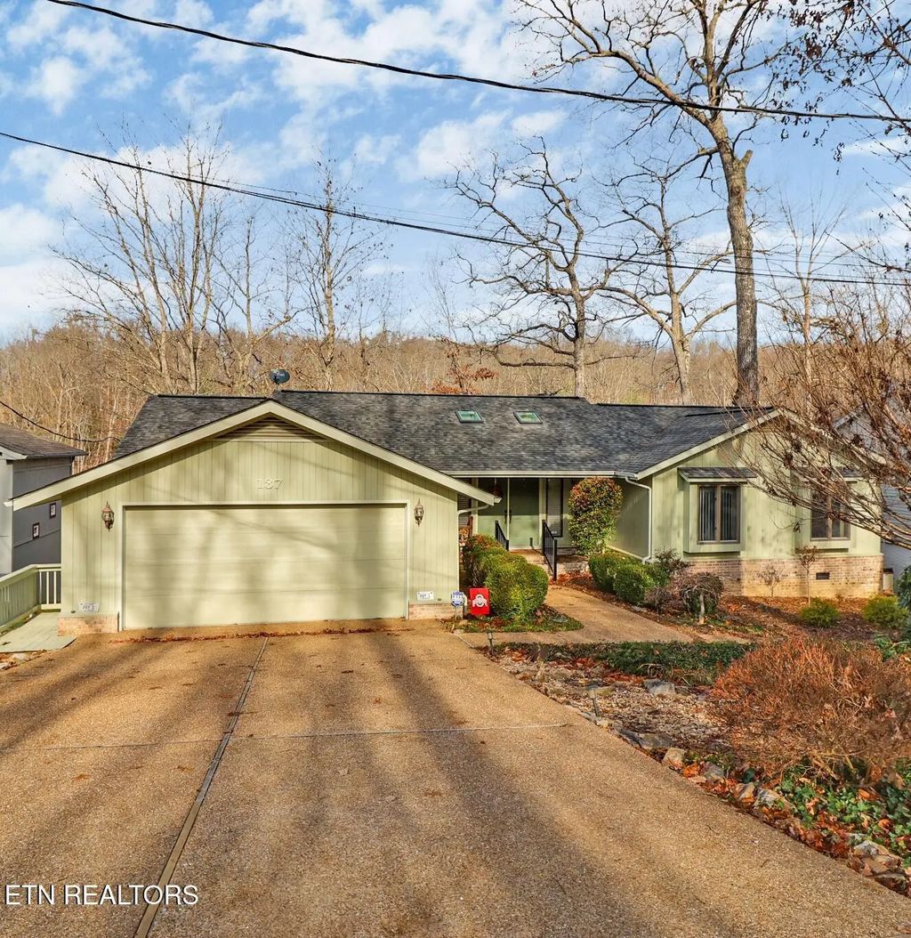 137 Shore Lane, Fairfield Glade