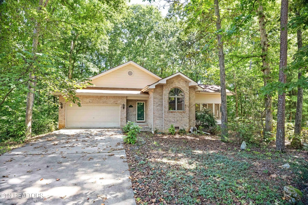 312 Paoli Trace, Loudon