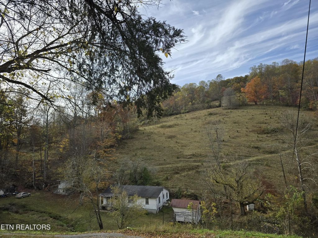 3263 Trents Chapel Rd, Sneedville