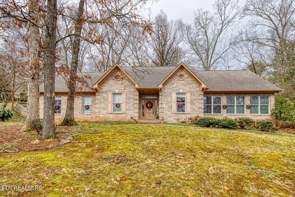 5227 Beverly Oaks Drive, Knoxville
