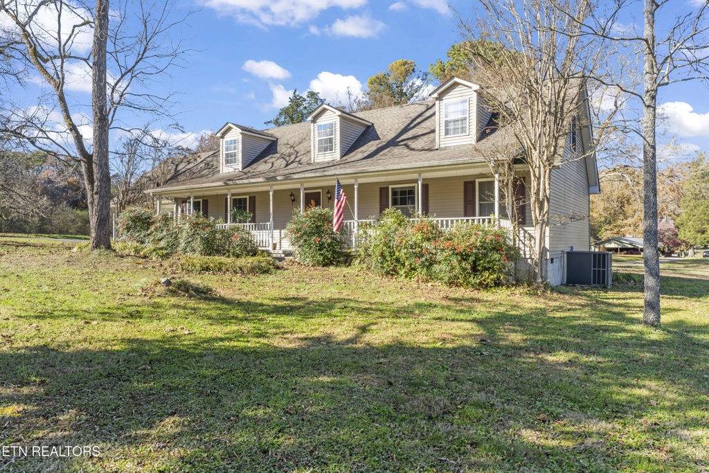 10077 Westland Drive, Knoxville