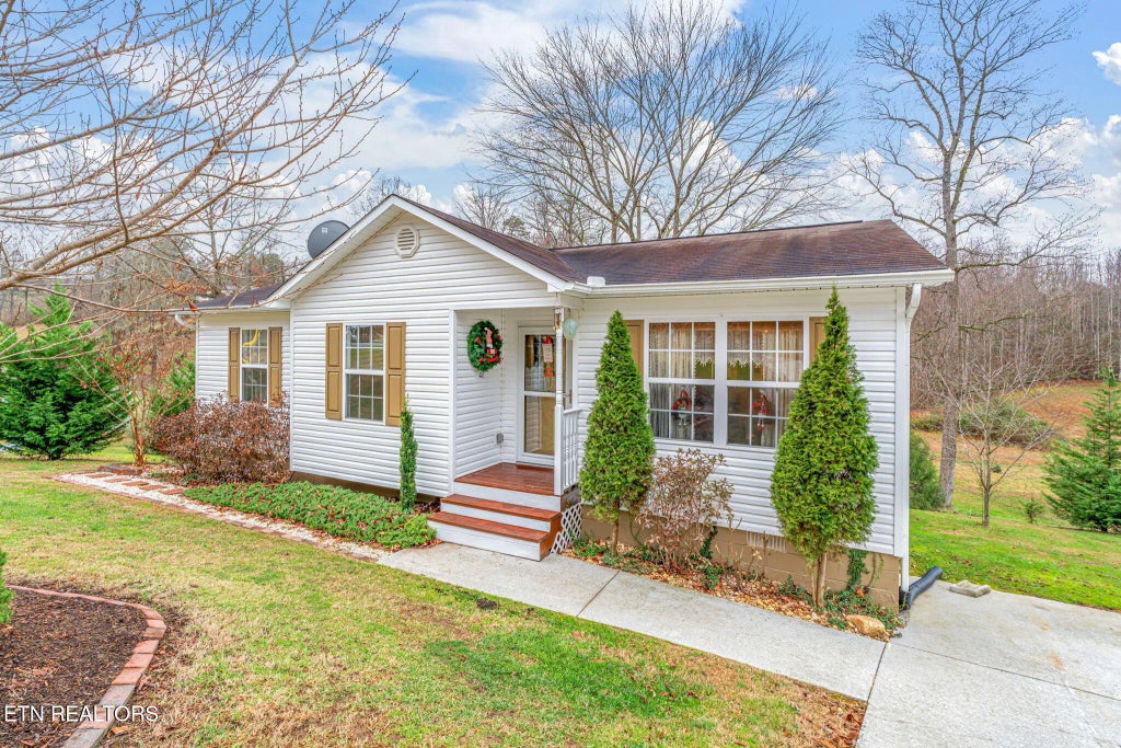 124 Mac Ivey Lane, LaFollette