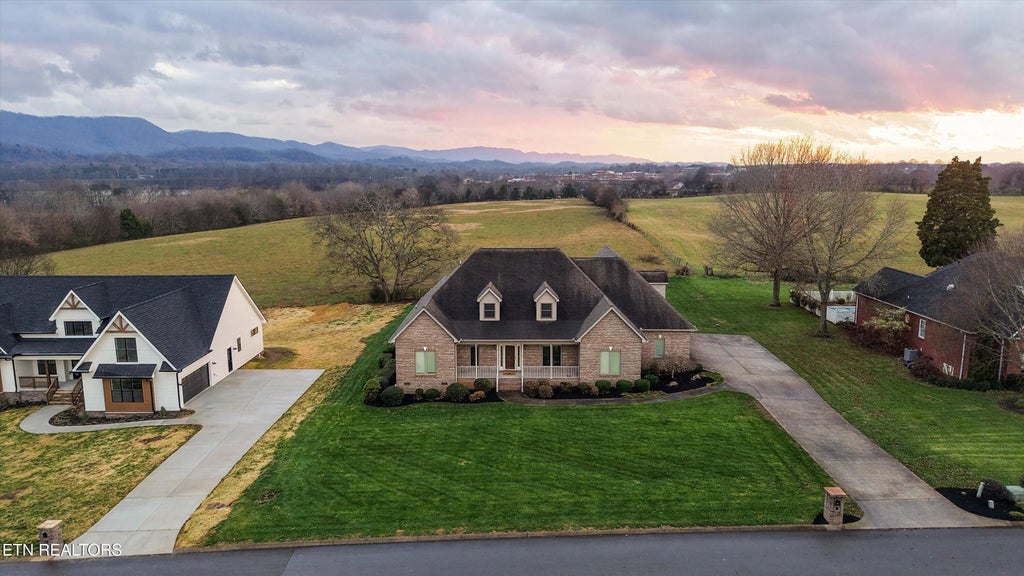 2570 Creekstone Circle, Maryville