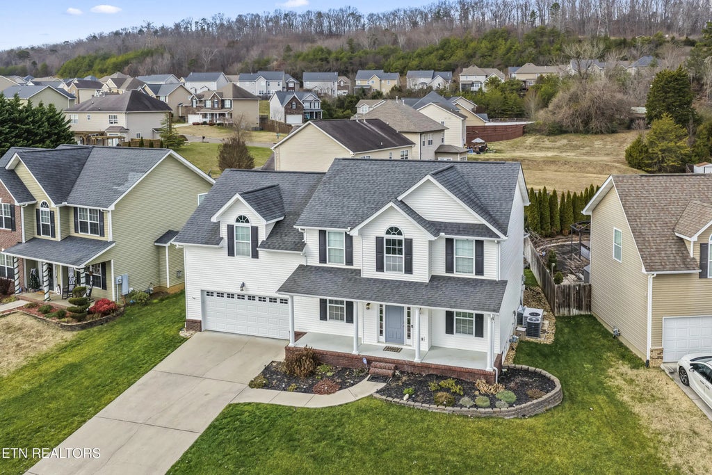 6313 Mcmillan Creek Drive, Knoxville