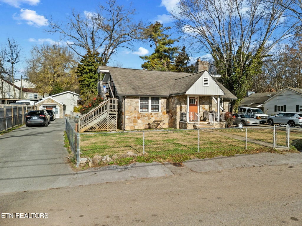 Ne 405 Durbin Drive Northeast Drive, Knoxville