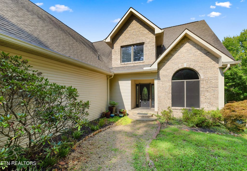1420 Lakeview Drive, Sharps Chapel